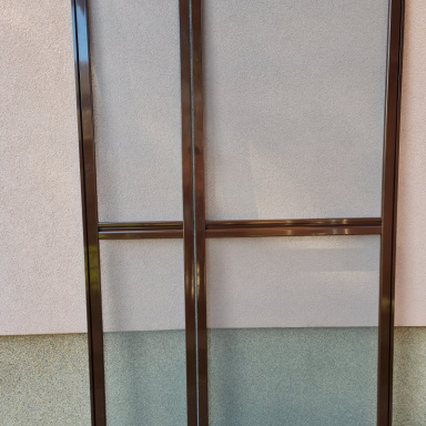 Dvokrilna komarnik vrata sa štokom u braon boji