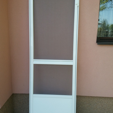 Komarnik vrata sa štokom i parapetom 3